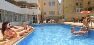 Palma Beach Hotel And Apartments Кан-Пастілья Екстер'єр фото